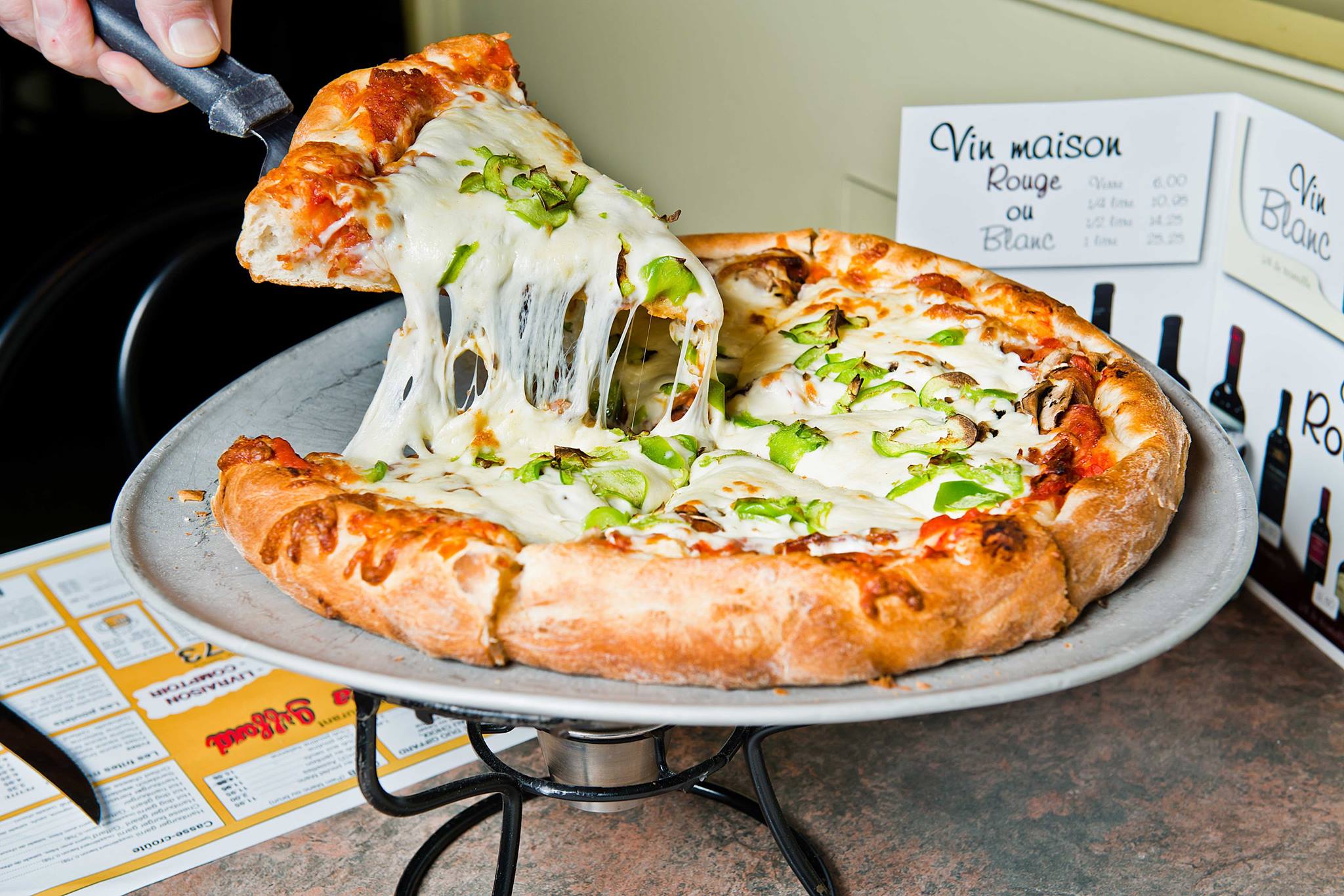 Pizza Giffard / #CanadaDo / Best Pizza Restaurants in Quebec